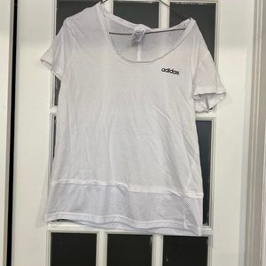 Ladies medium adidas tee